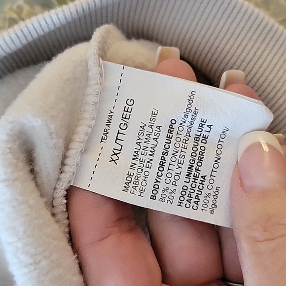 UNDER ARMOUR JACKET - Picture 11 of 11